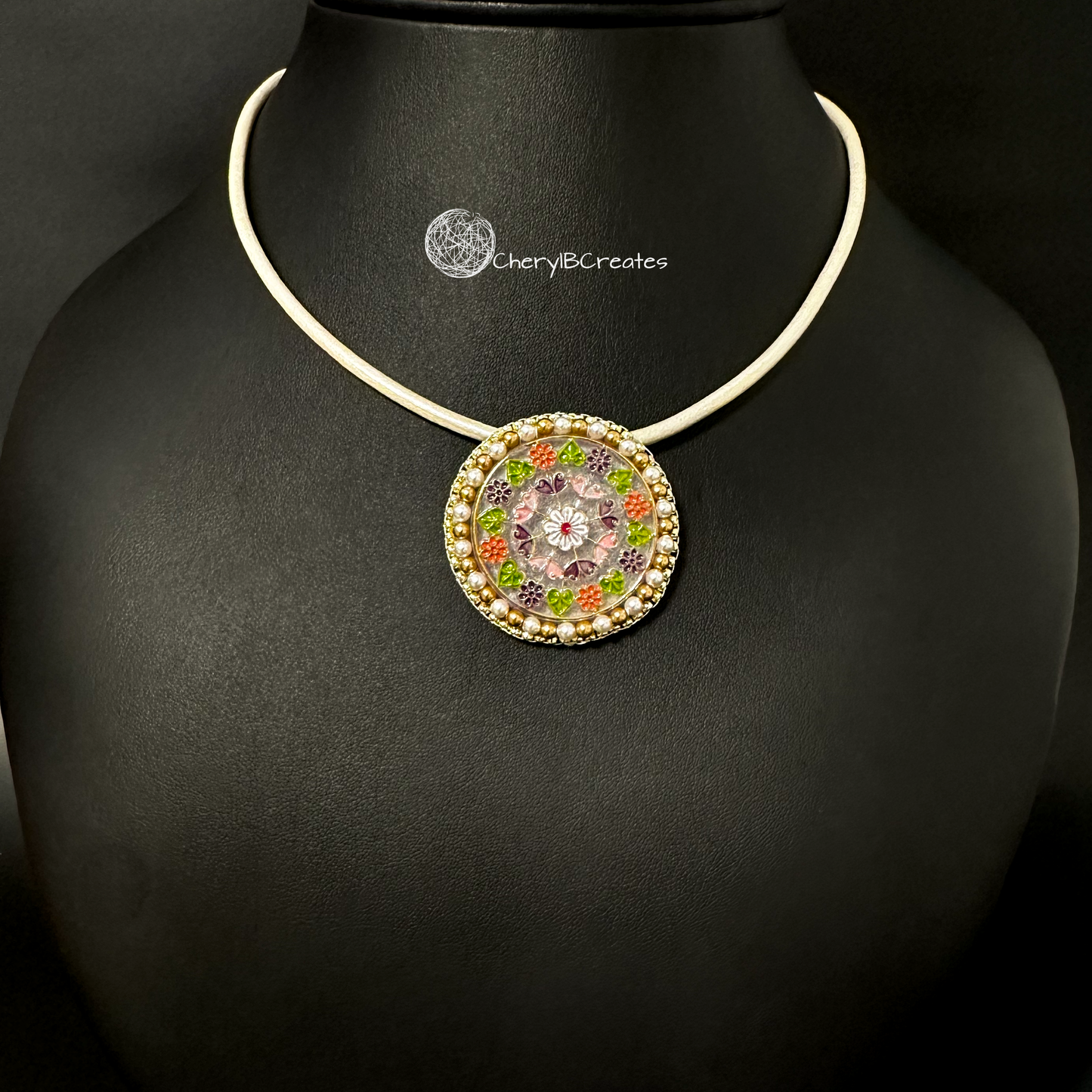 Flowers and Pearls Pendant Necklace