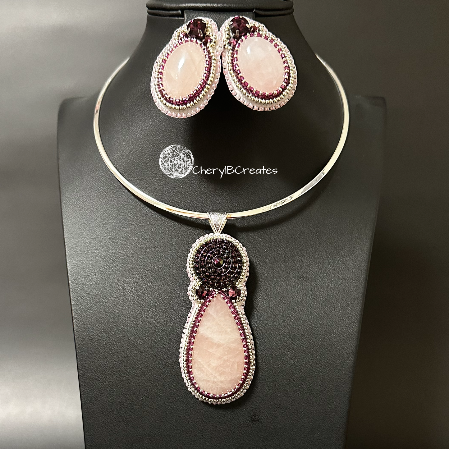 Rose Quartz Pendant Necklace Set