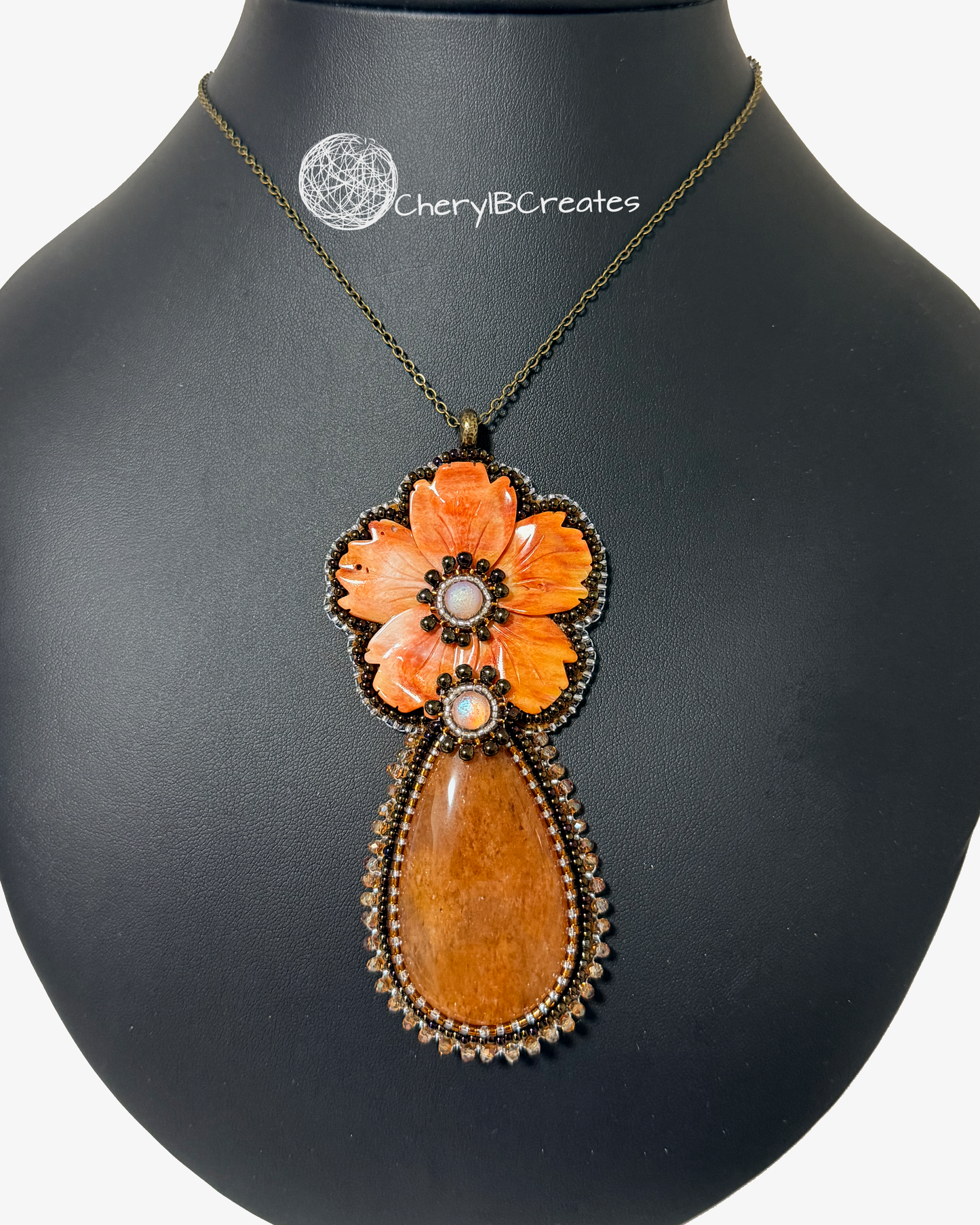 Spiny Oyster Flower Pendant Necklace